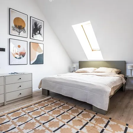 V10c By Hbo Apartment Pecs
